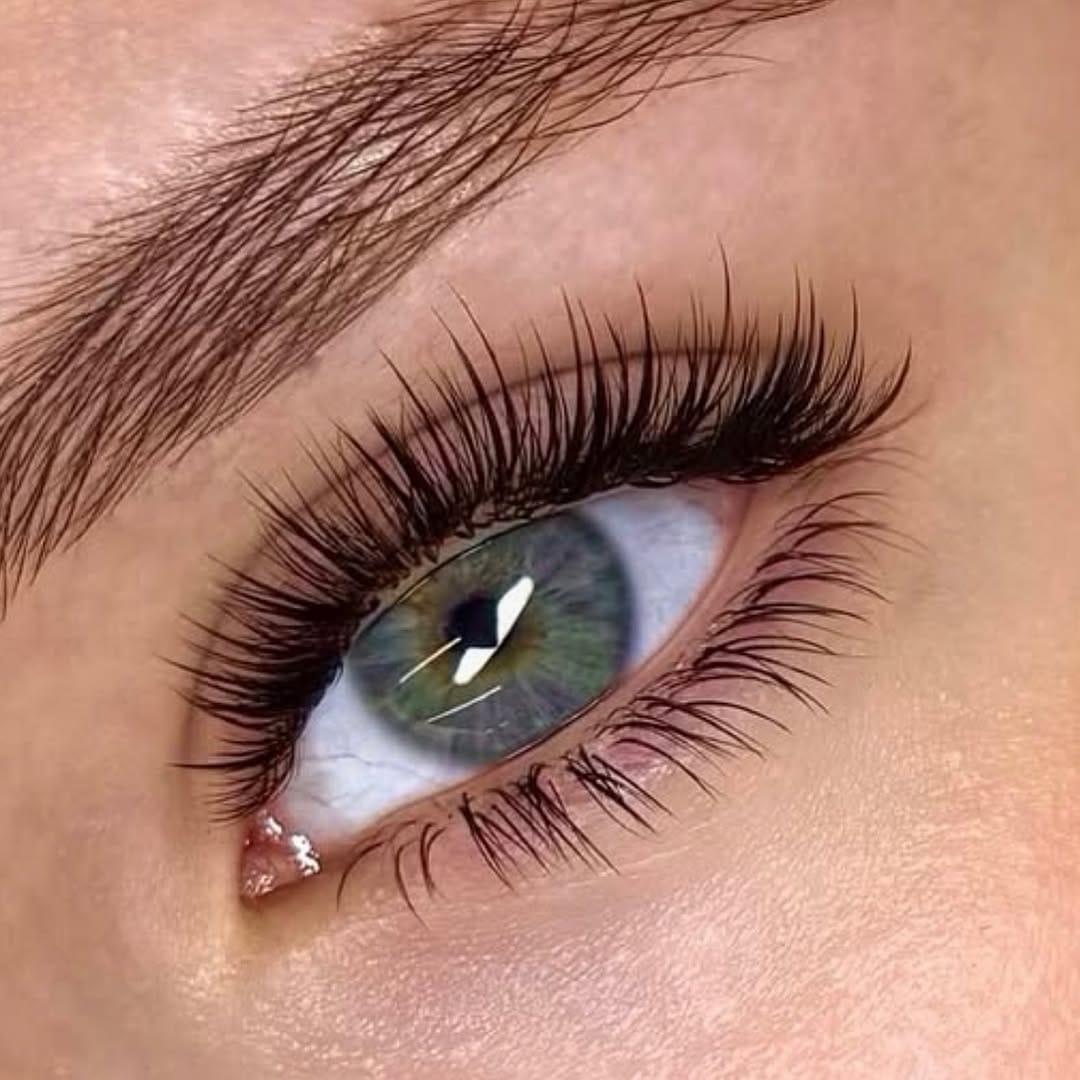 Post 10 by Eyelash extensions Miami on Instagram (image)