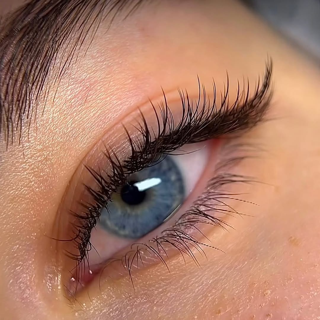 Post 7 by Eyelash extensions Miami on Instagram (image)