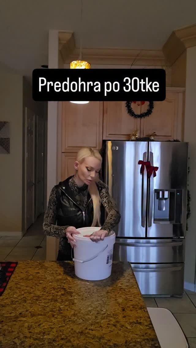 Post 5 by Andrea Magyar on Instagram (video)