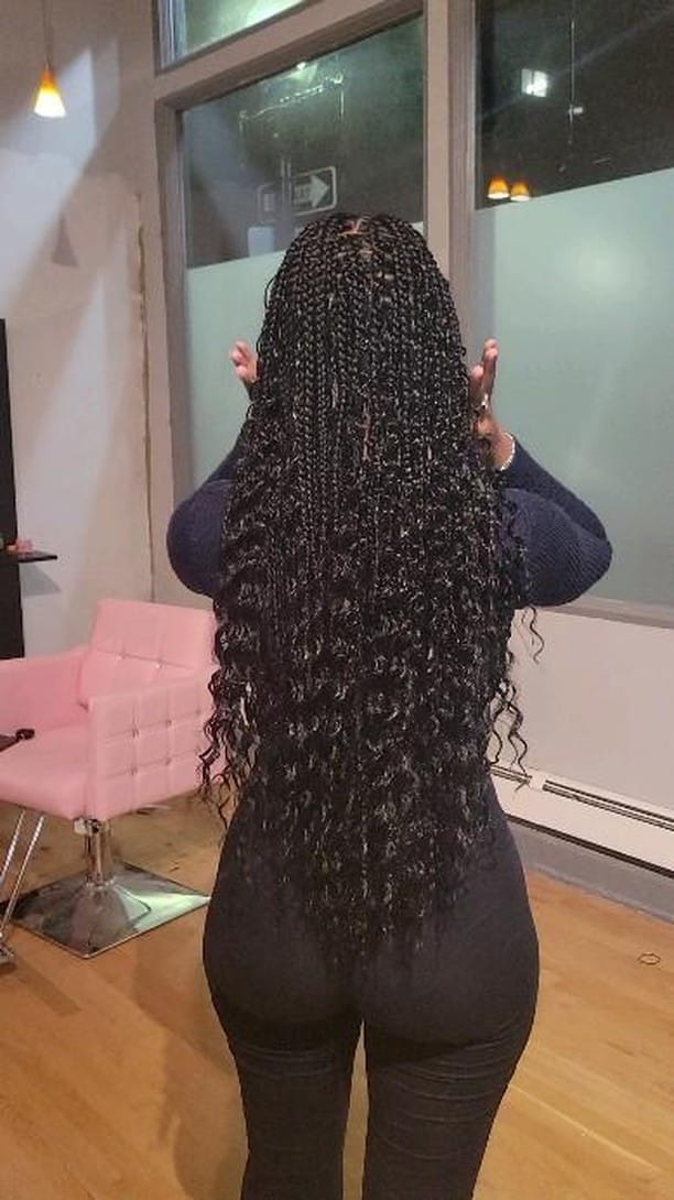 Post 10 by Bow Salon - Boston Braider on Instagram (video)
