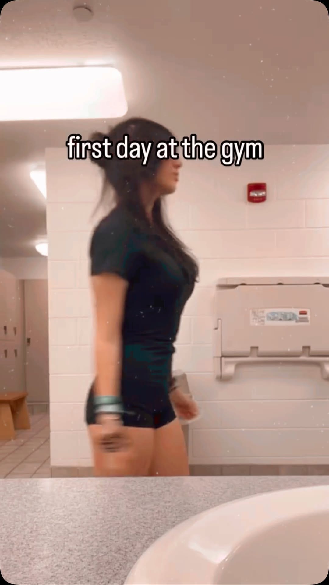 Post 8 by Women Fitness ⚡ Weight loss ⚡ Nutrition 🍓 on Instagram (video)