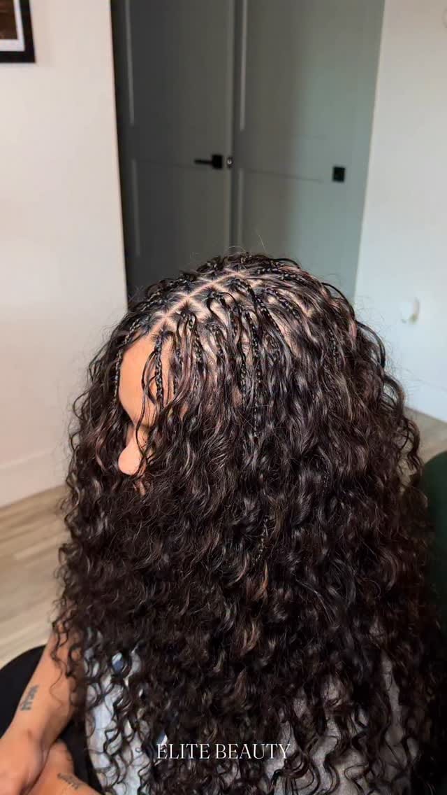 Post 6 by Premium Concierge (Travelling) Braid Service on Instagram (video)