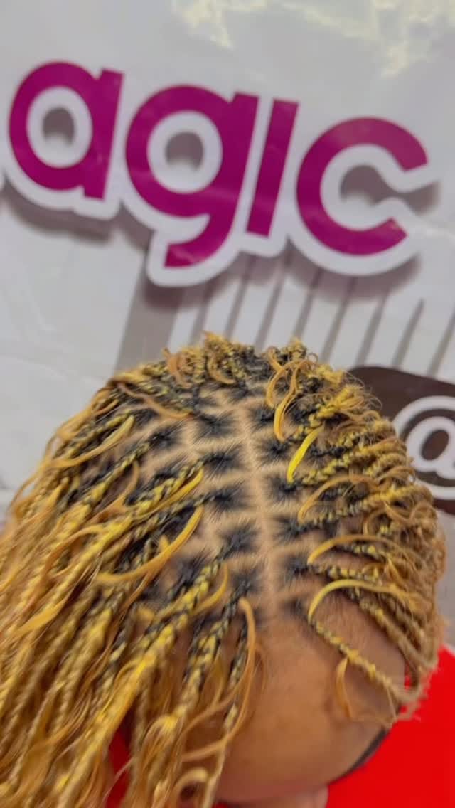 Post 1 by Magicboss Braids on Instagram (video)
