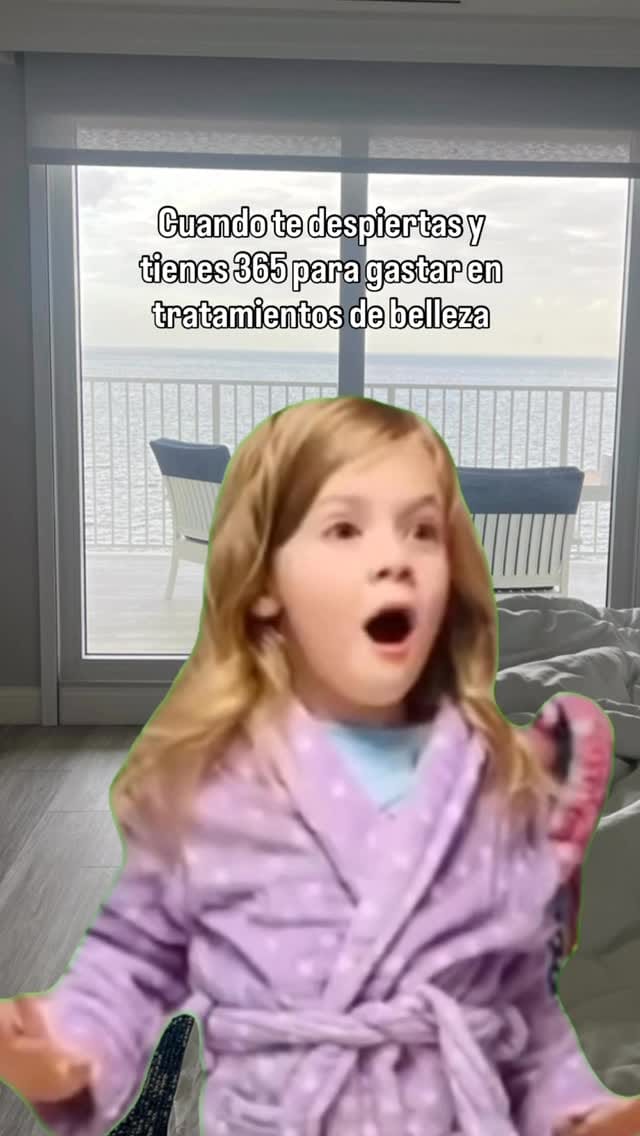 Post 8 by Carla Zabaleta | SkinHolics Miami on Instagram (video)