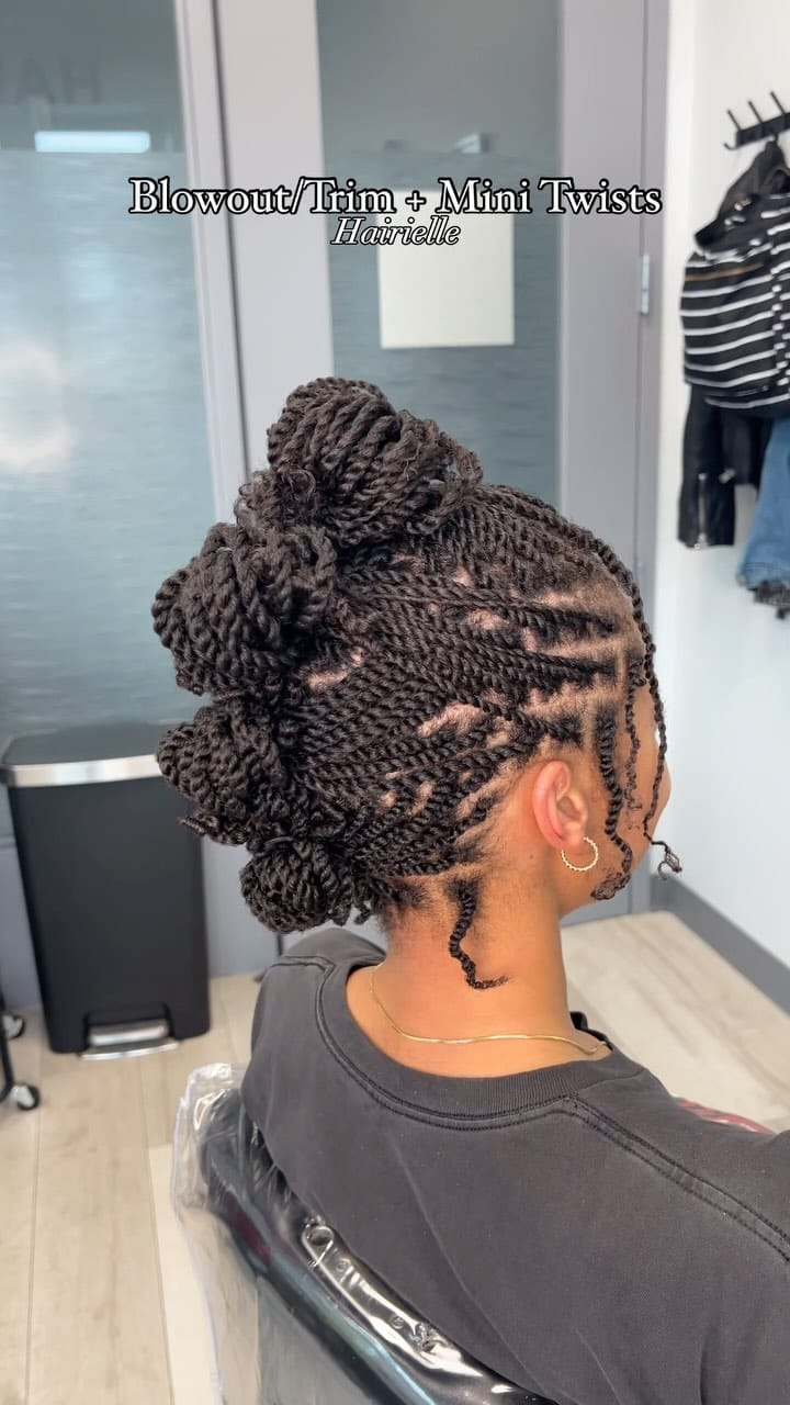 Post 10 by HAIRIELLE, LLC on Instagram (video)