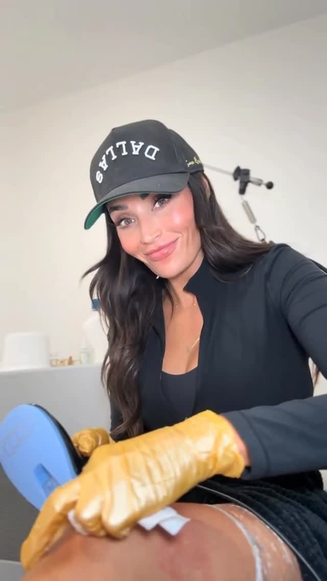 Post 4 by Caroline - Aesthetic Industry Pro on Instagram (video)