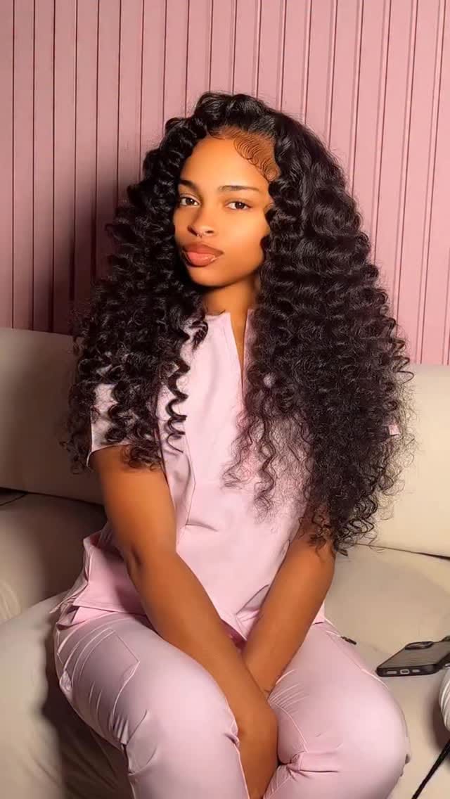 Post 10 by Ponytail Stylist ATL on Instagram (video)