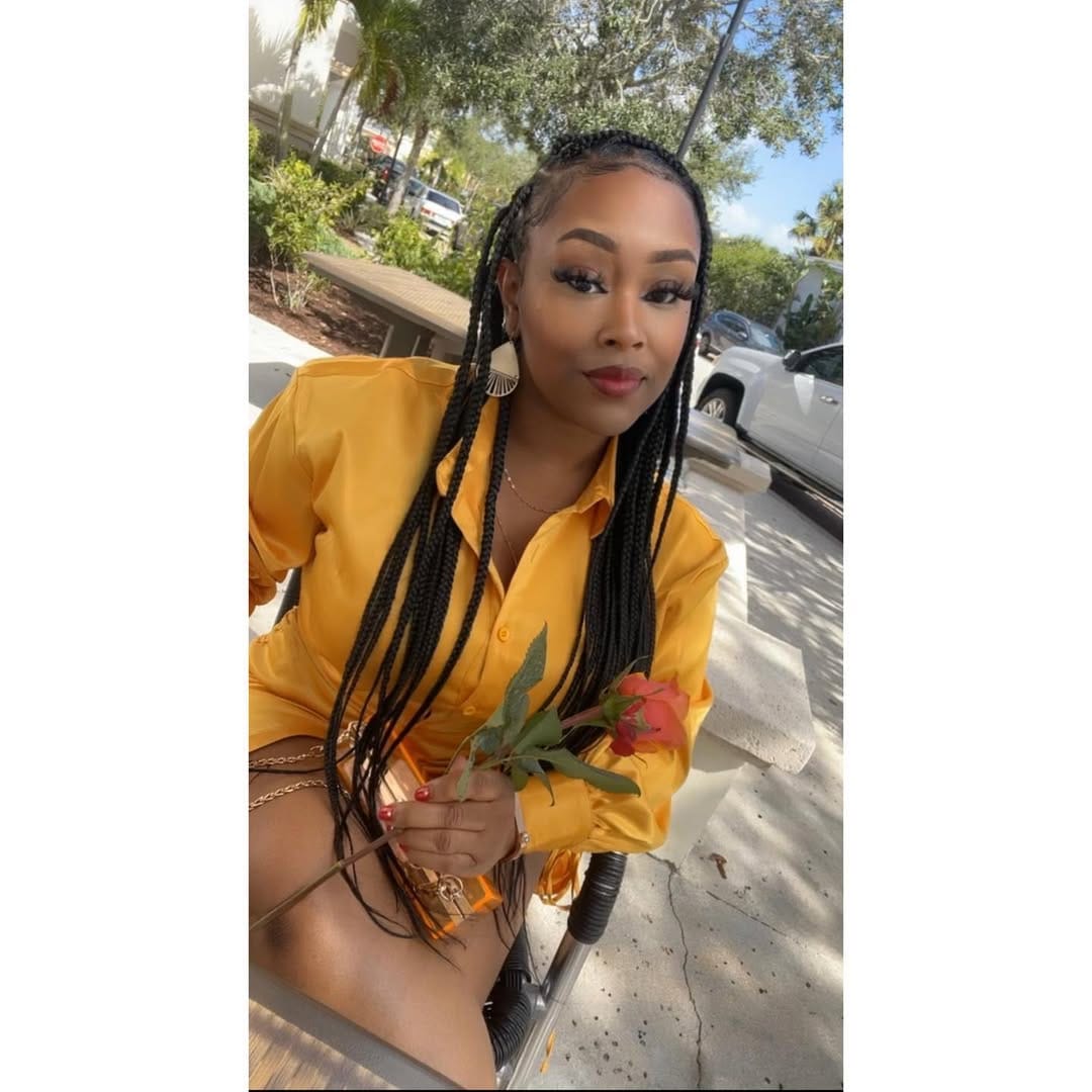 Post 9 by Ariana Jeanine | Intellectual “IT” Girl on Instagram (carousel)