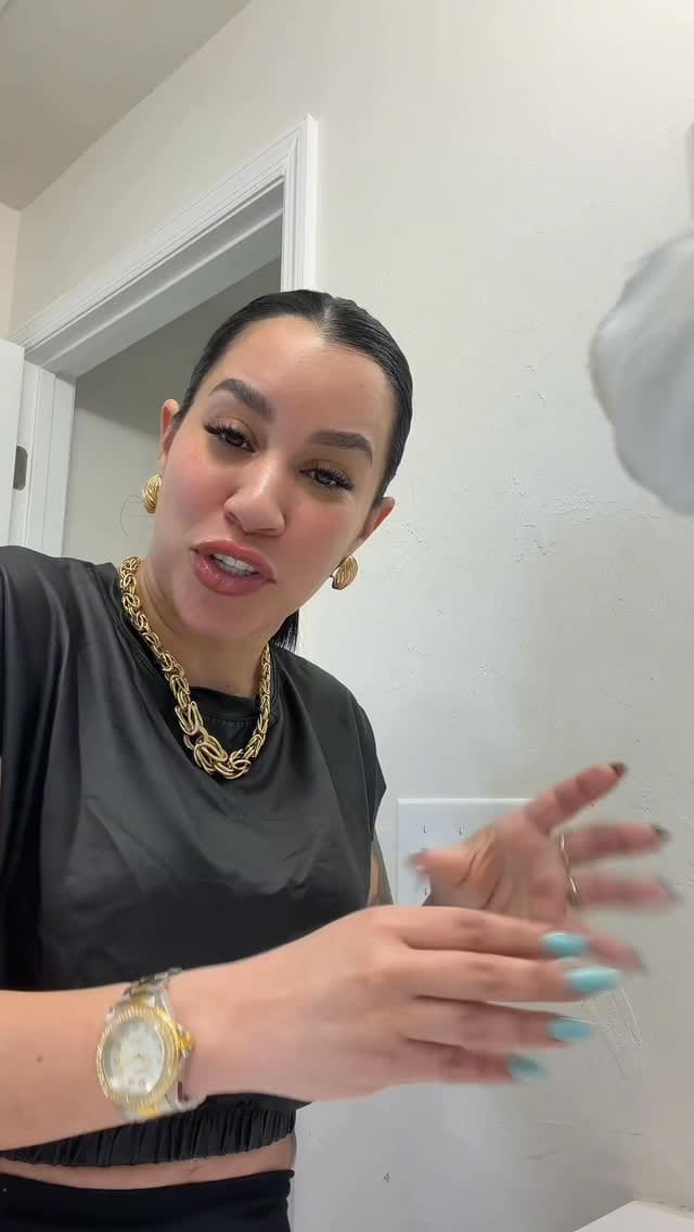 Post 3 by Latin Smile Dental Clinic on Instagram (video)