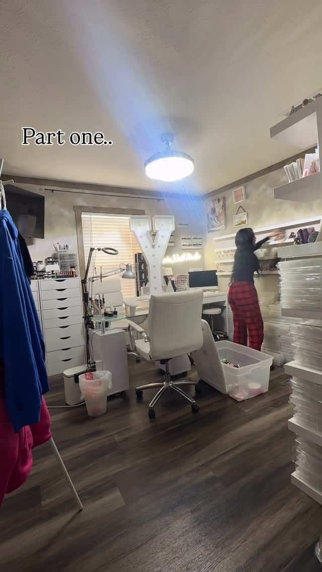 Post 6 by Yesenia Garcia on Instagram (video)