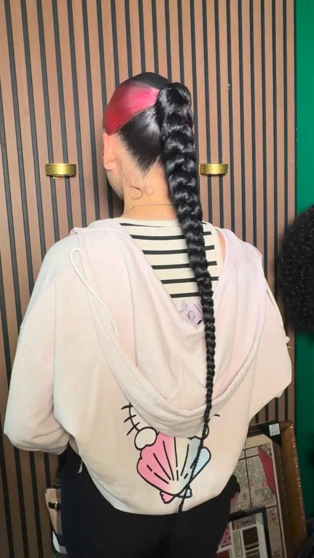 Post 2 by Kwan| Quickweaves•Wigs•Bobs on Instagram (video)