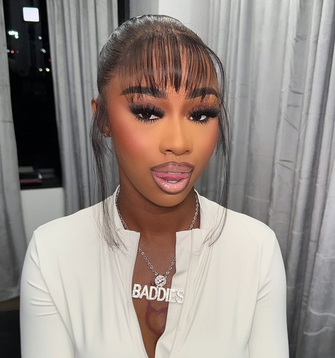 Post 7 by Houston Makeup Artist on Instagram (carousel)