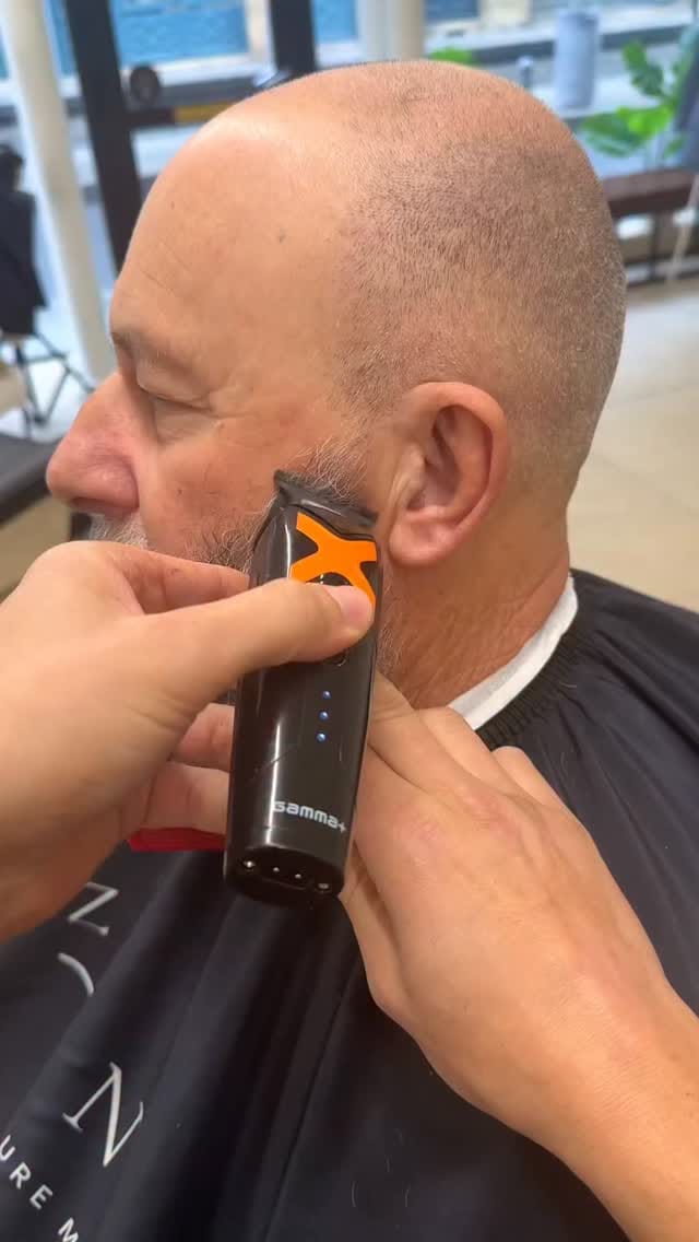 Post 6 by Barber Networking 🇺🇸 | Oscar Cruz on Instagram (video)