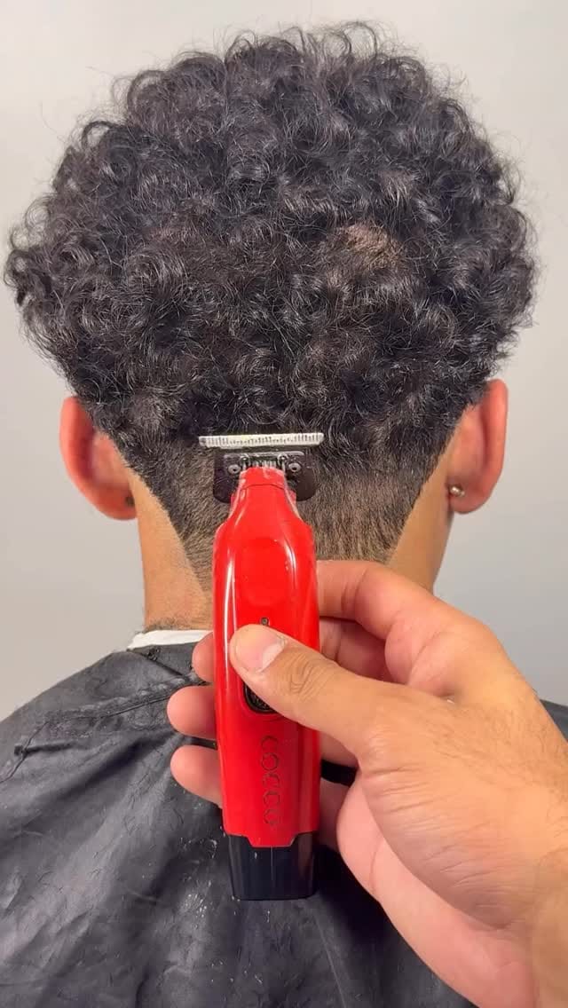 Post 4 by Barber Networking 🇺🇸 | Oscar Cruz on Instagram (video)