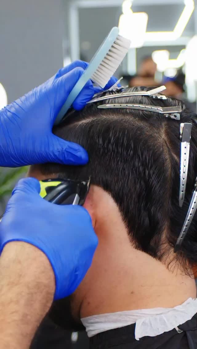 Post 9 by Barber Networking 🇺🇸 | Oscar Cruz on Instagram (video)