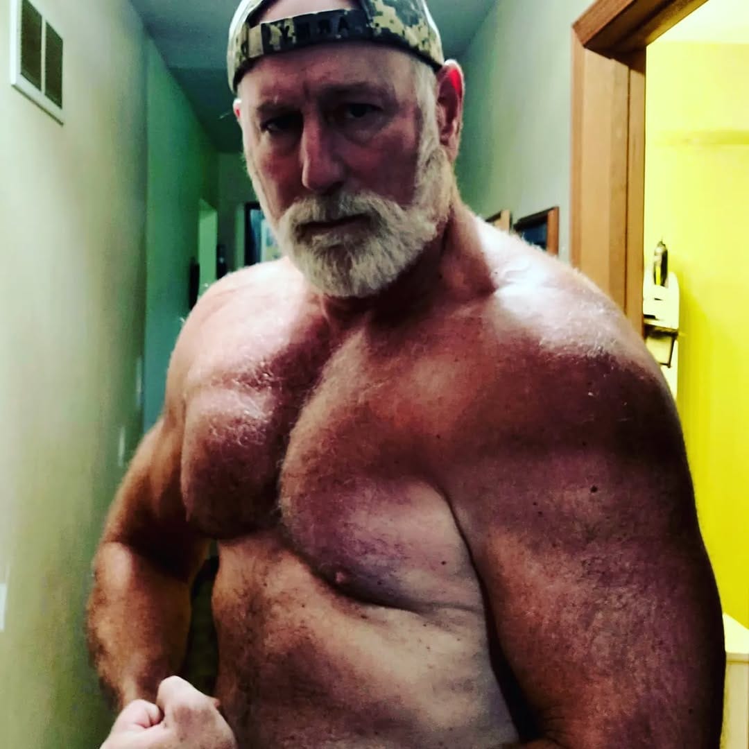 Post 10 by John MacBean on Instagram (image)