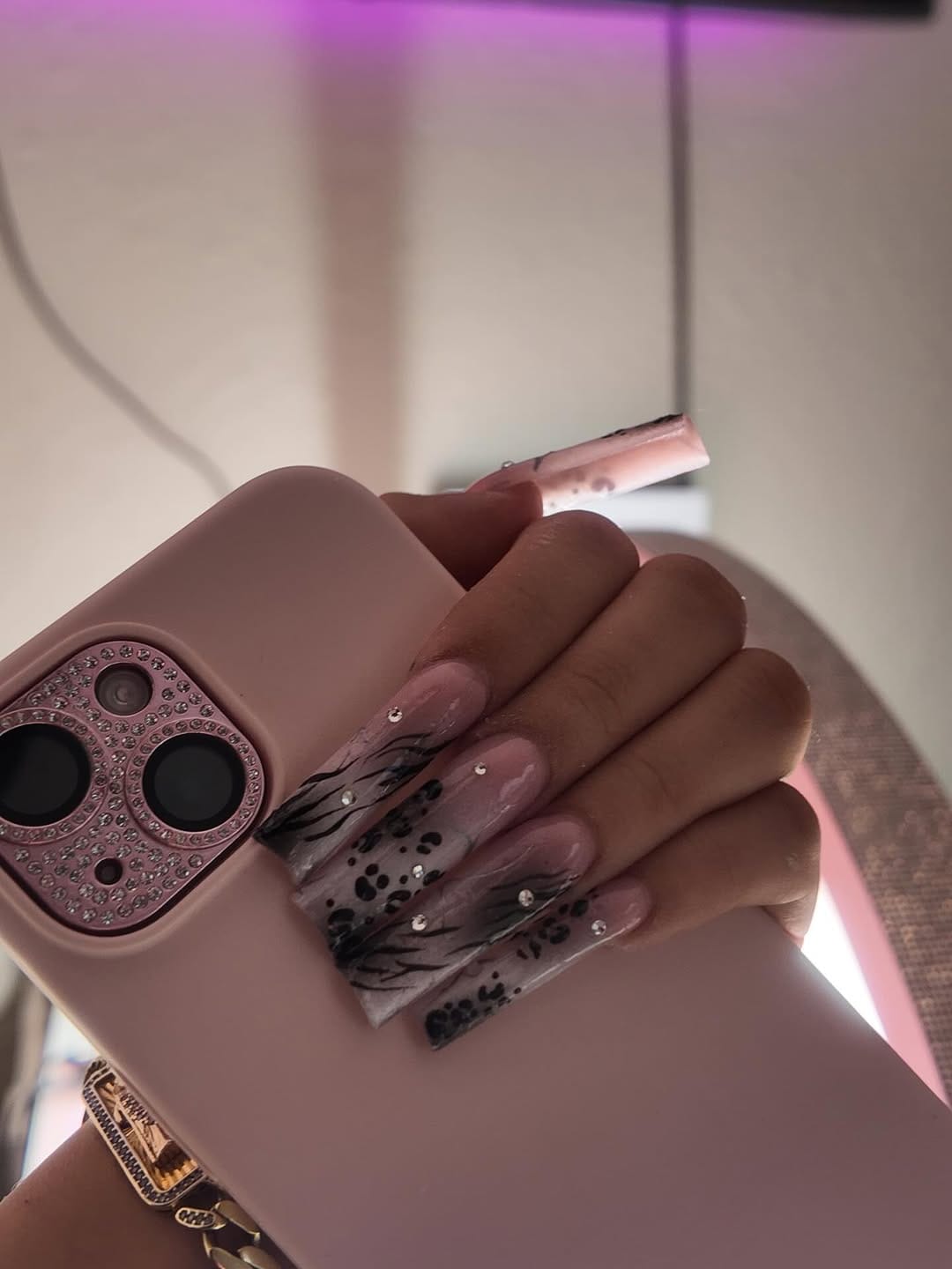 Post 3 by 𝑯𝑶𝑼𝑺𝑻𝑶𝑵 𝑻𝑿 𝑵𝑨𝑰𝑳 𝑻𝑬𝑪𝑯 ☆ on Instagram (image)