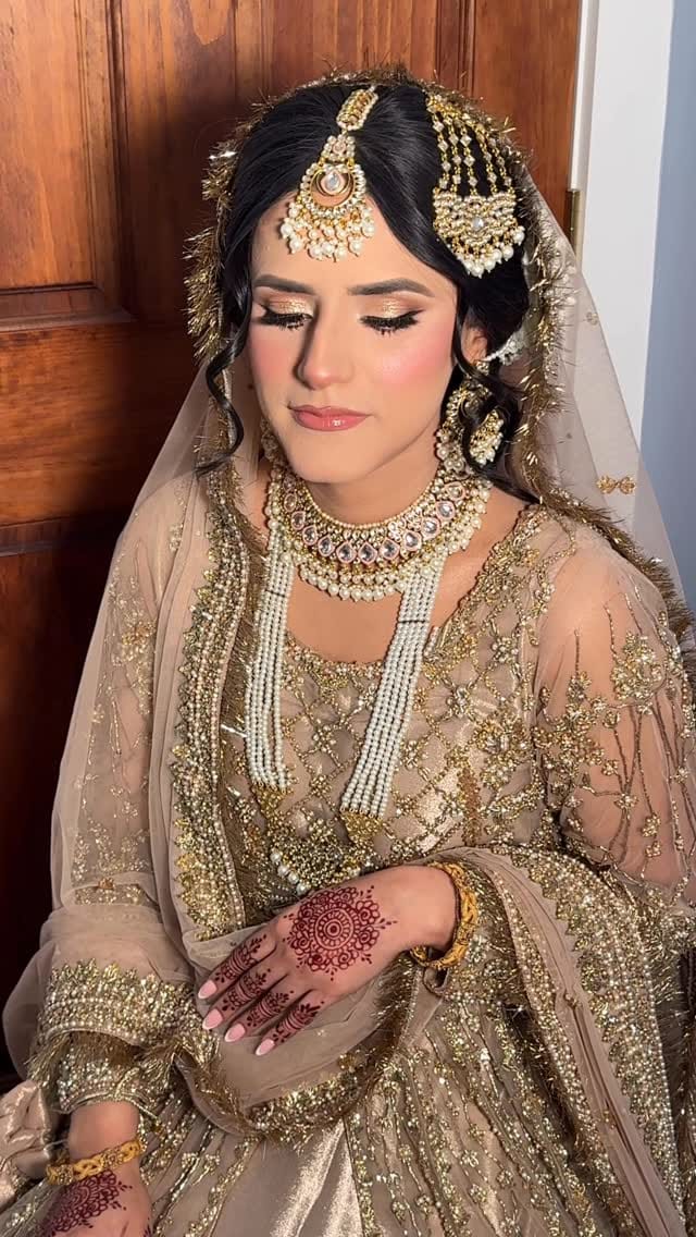 Post 7 by Maryam Afzal on Instagram (video)