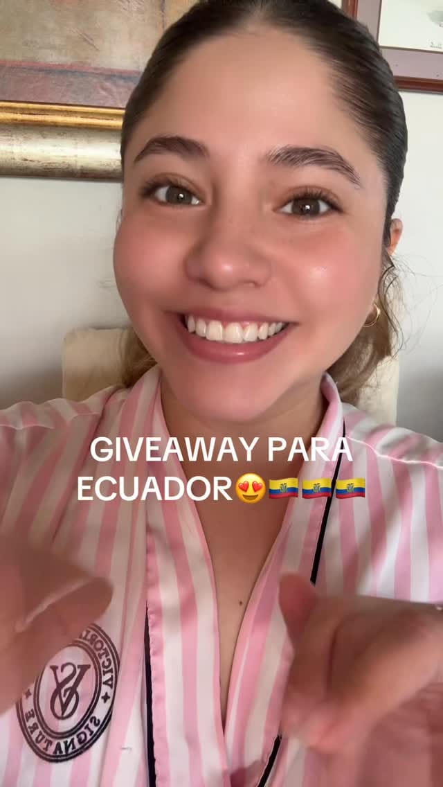 Post 3 by Doménica Silva on Instagram (video)