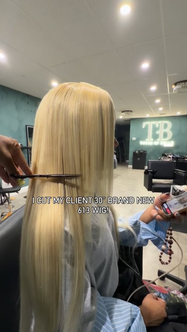 Post 2 by MIAMI HAIRSTYLIST | BOOK NOW✨ on Instagram (video)