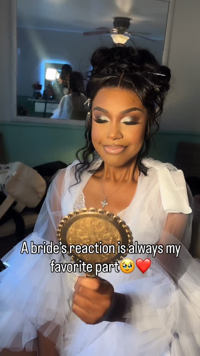 Post 2 by Whitney 🎀 Sylvestre on Instagram (video)