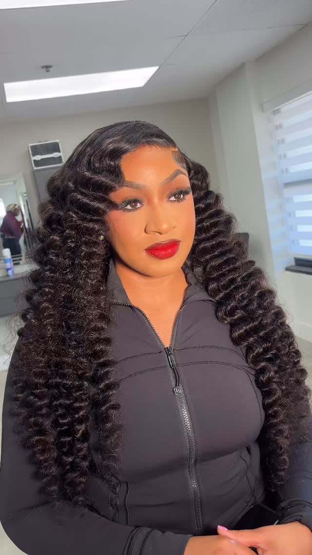 Post 3 by Whitney 🎀 Sylvestre on Instagram (video)