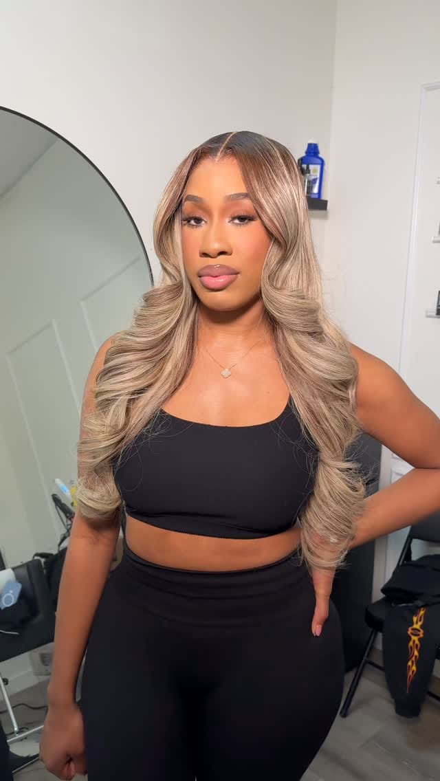 Post 4 by Miami & Broward Hairstylist on Instagram (video)