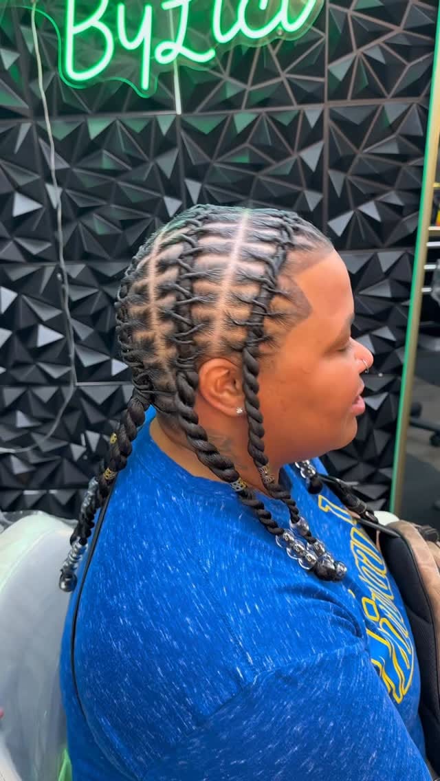 Post 8 by DALLAS BRAIDER (Lici) on Instagram (video)