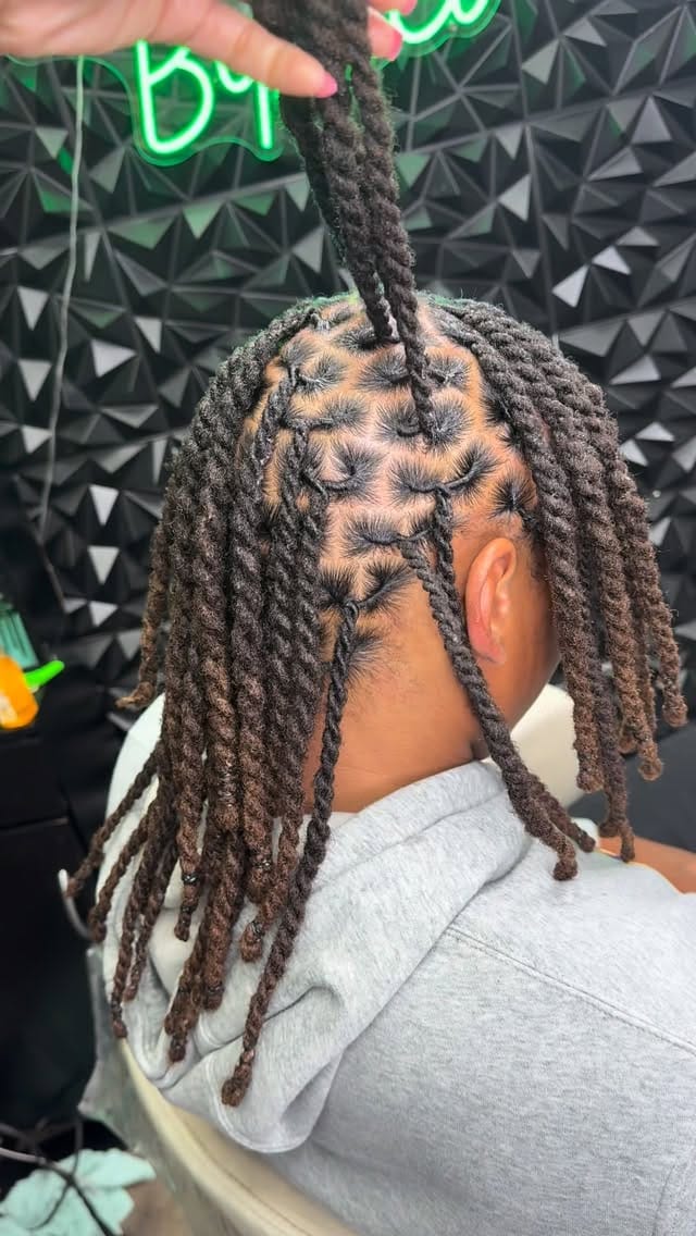 Post 6 by DALLAS BRAIDER (Lici) on Instagram (video)