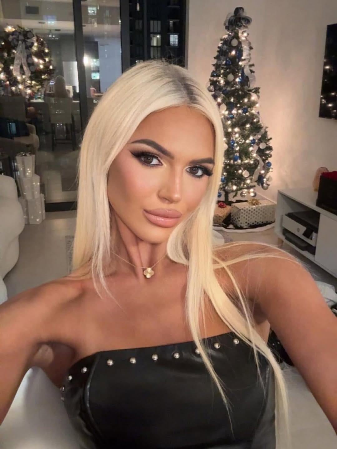 Post 7 by MIAMI MAKEUP ARTIST & HAIRSTYLIST on Instagram (image)