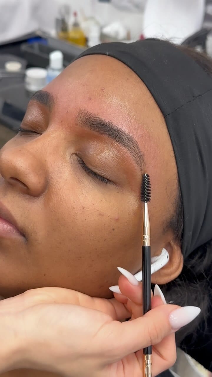 Post 8 by ⚡NAILS AMOUR⚡MIAMI NAILSHOP on Instagram (video)
