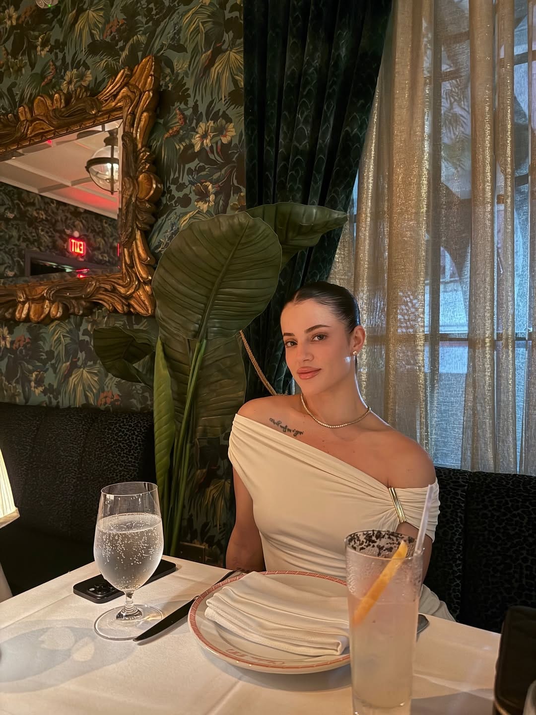 Post 4 by Elizabeth Glaria ✨ on Instagram (carousel)