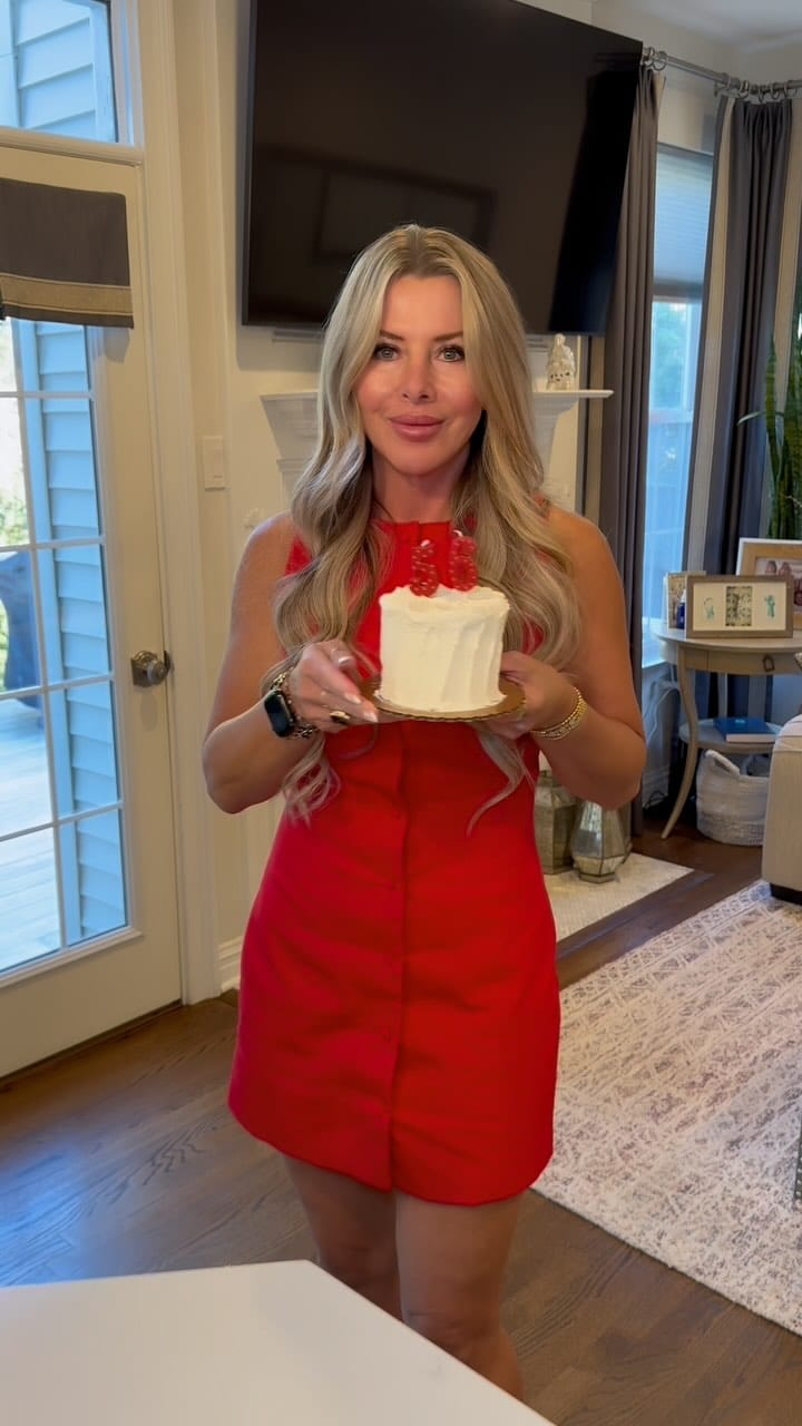 Post 10 by Kimberly Clemente | Aesthetic Injector | Nurse Practitioner on Instagram (video)
