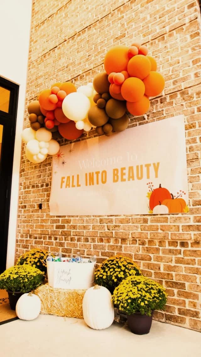 Post 8 by Liz deChadenedes| ADVANCED AESTHETIC INJECTOR on Instagram (video)