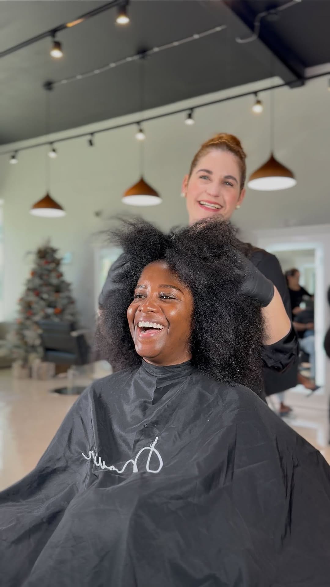 Post 4 by Oli Beauty Salon on Instagram (video)