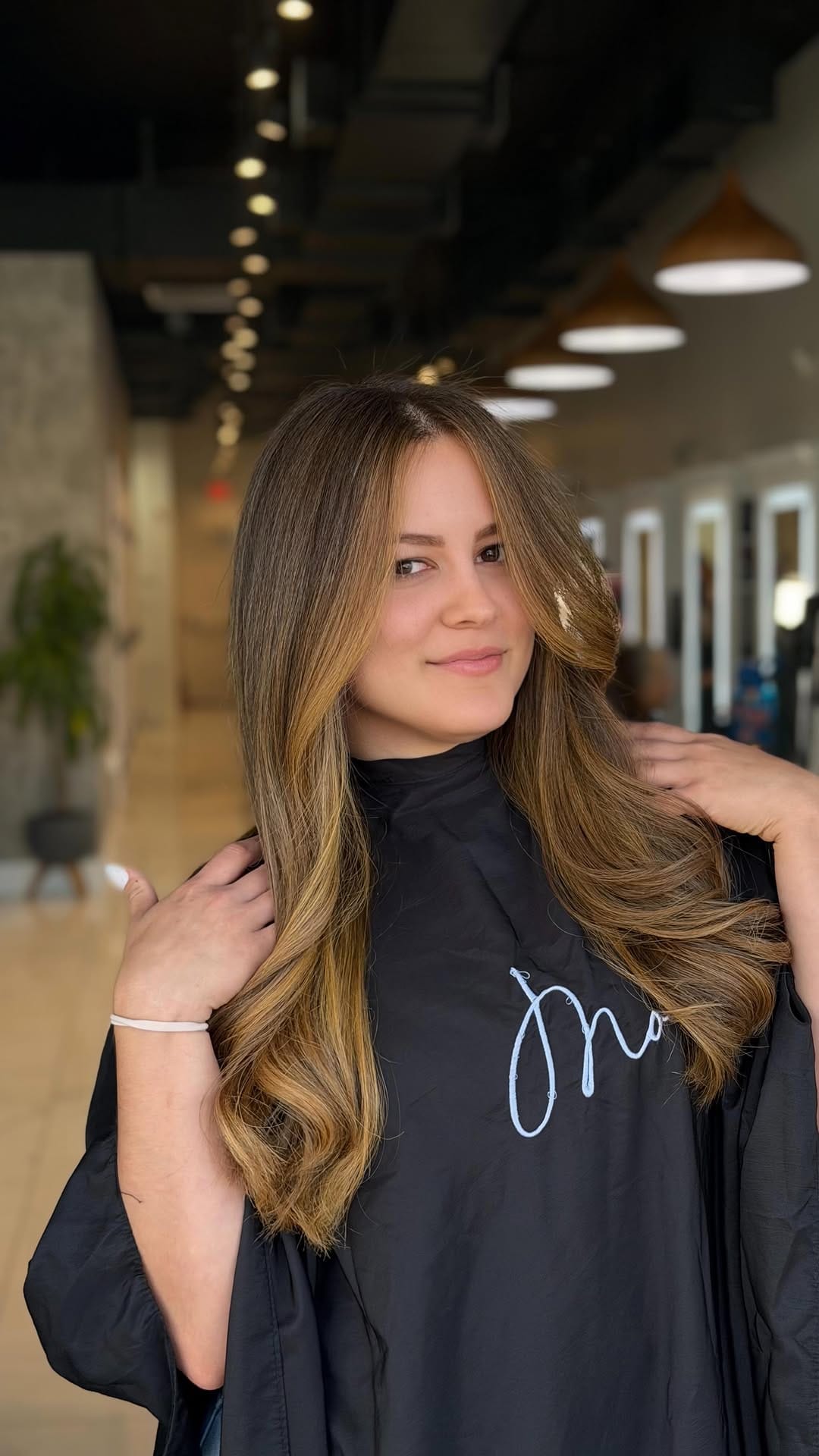 Post 8 by Oli Beauty Salon on Instagram (video)