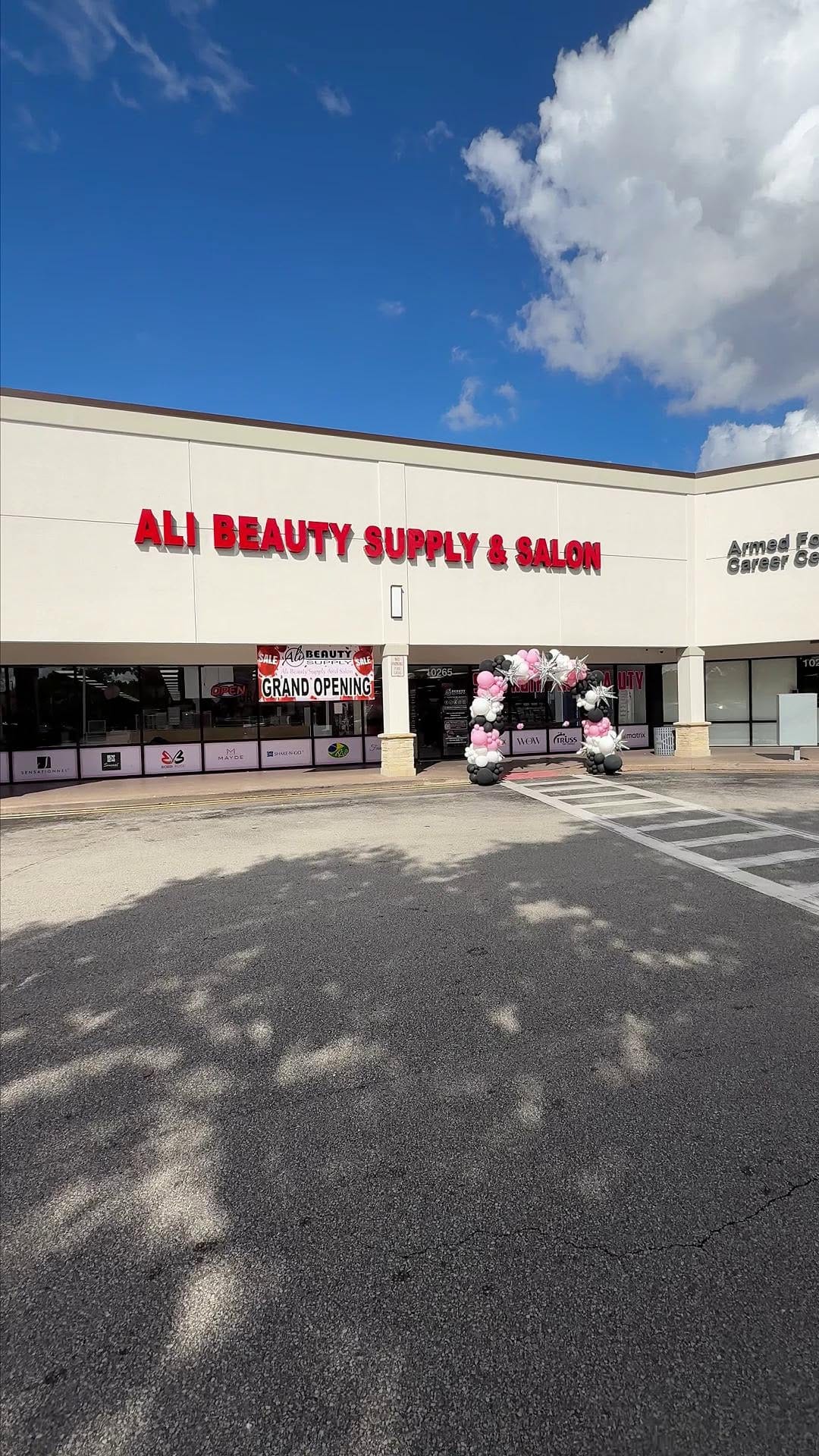 Post 1 by ALI BEAUTY SUPPLY on Instagram (video)