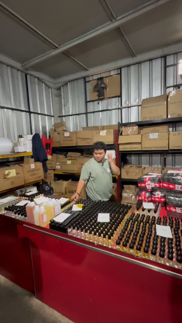 Post 3 by Gudang Parfum Import on Instagram (video)