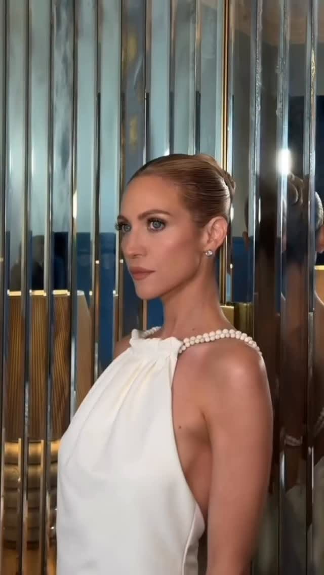 Post 4 by LILY•MALDONADO on Instagram (video)