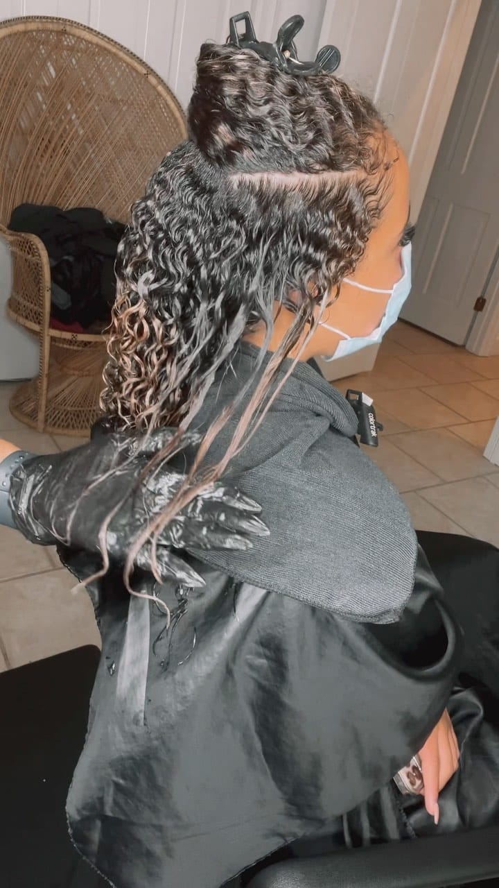 Post 9 by YoursNaturally Salon on Instagram (video)