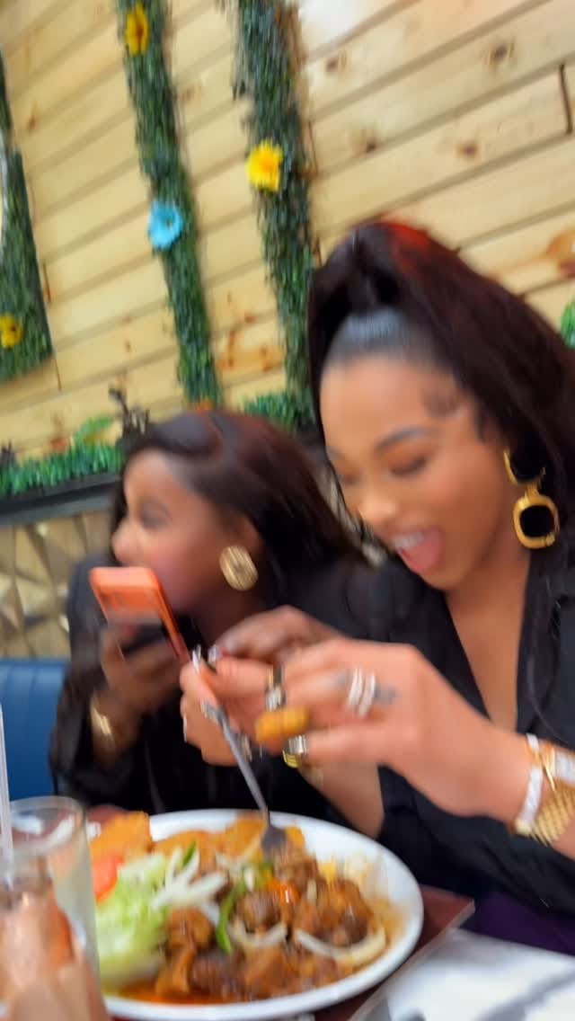 Post 2 by Blondelight.Com on Instagram (video)