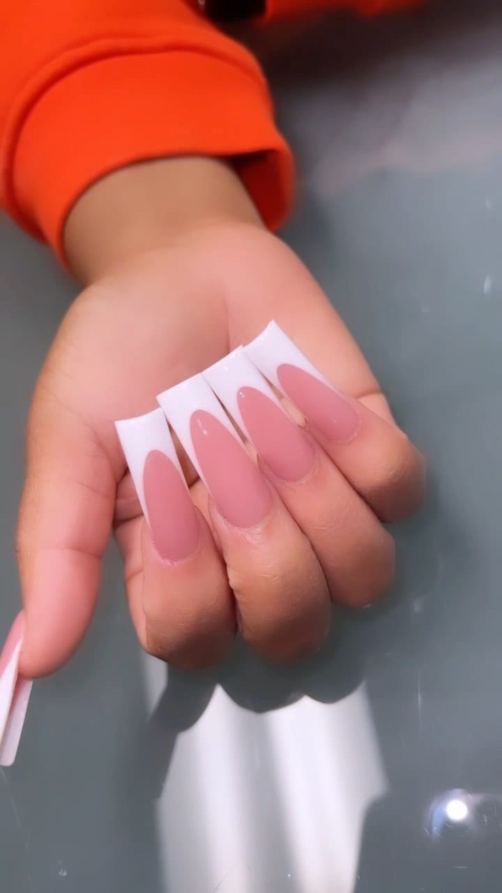 Post 5 by HOUSTON NAILS on Instagram (video)
