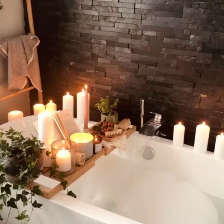 Post 1 by Biobelle Cosmetics on Instagram (video)
