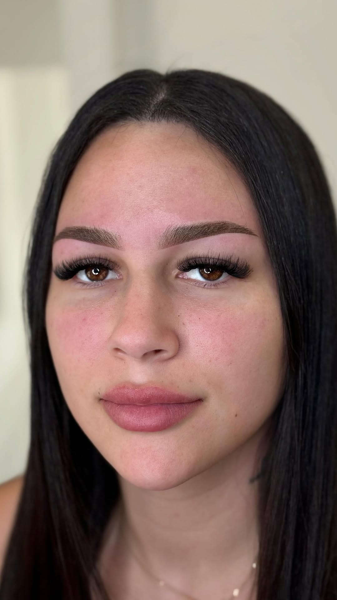 Post 4 by Gabriela Rojas on Instagram (video)