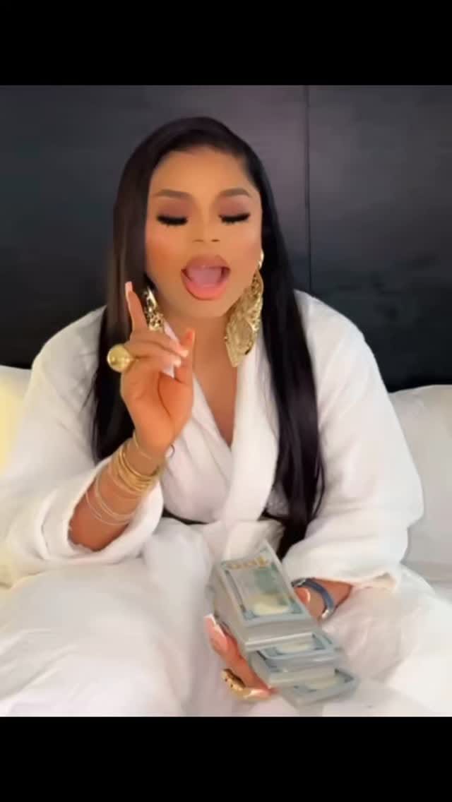 Post 8 by Mrs A on Instagram (video)