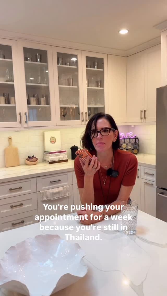 Post 2 by Gina Marí on Instagram (video)