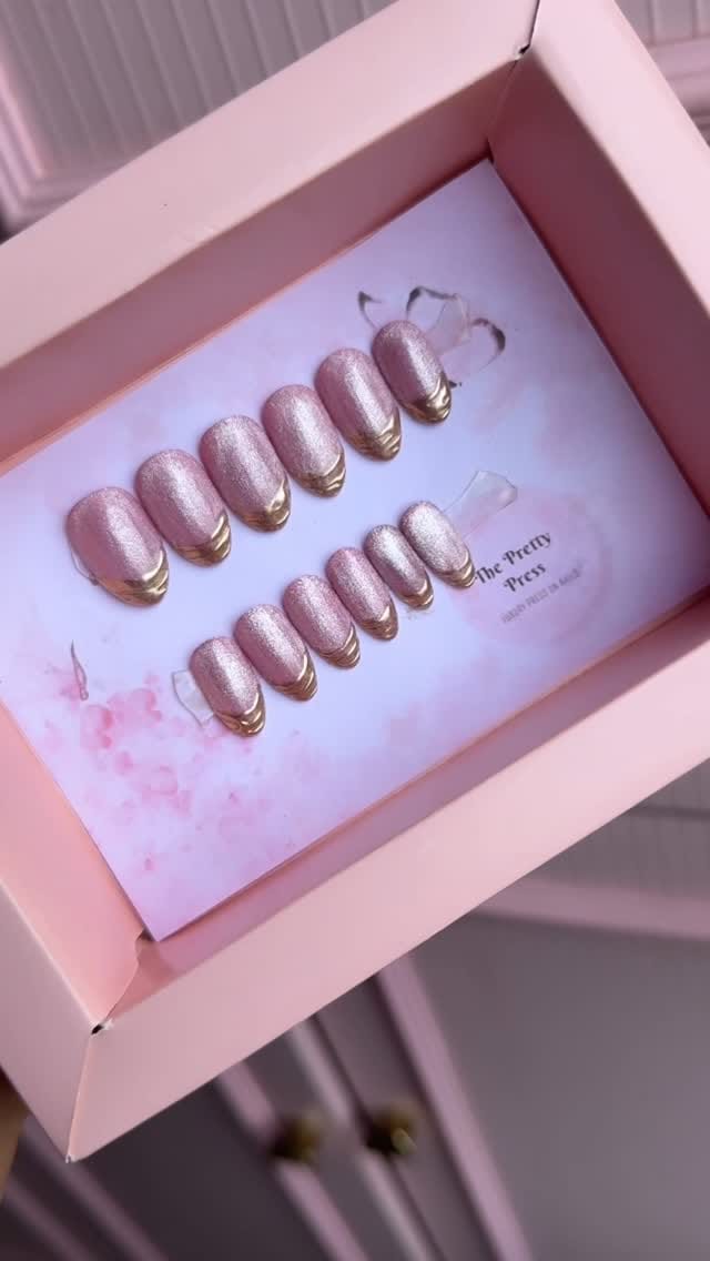 Post 10 by The Pretty Press Nails 🦋✨ on Instagram (video)