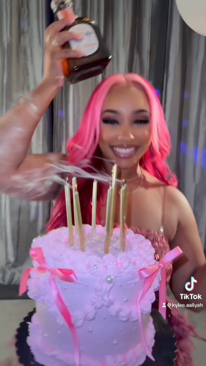 Post 4 by Glam Freak boss/hustler on Instagram (video)