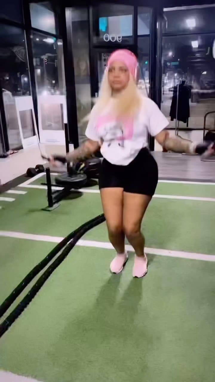 Post 5 by Naeeeeeee on Instagram (video)