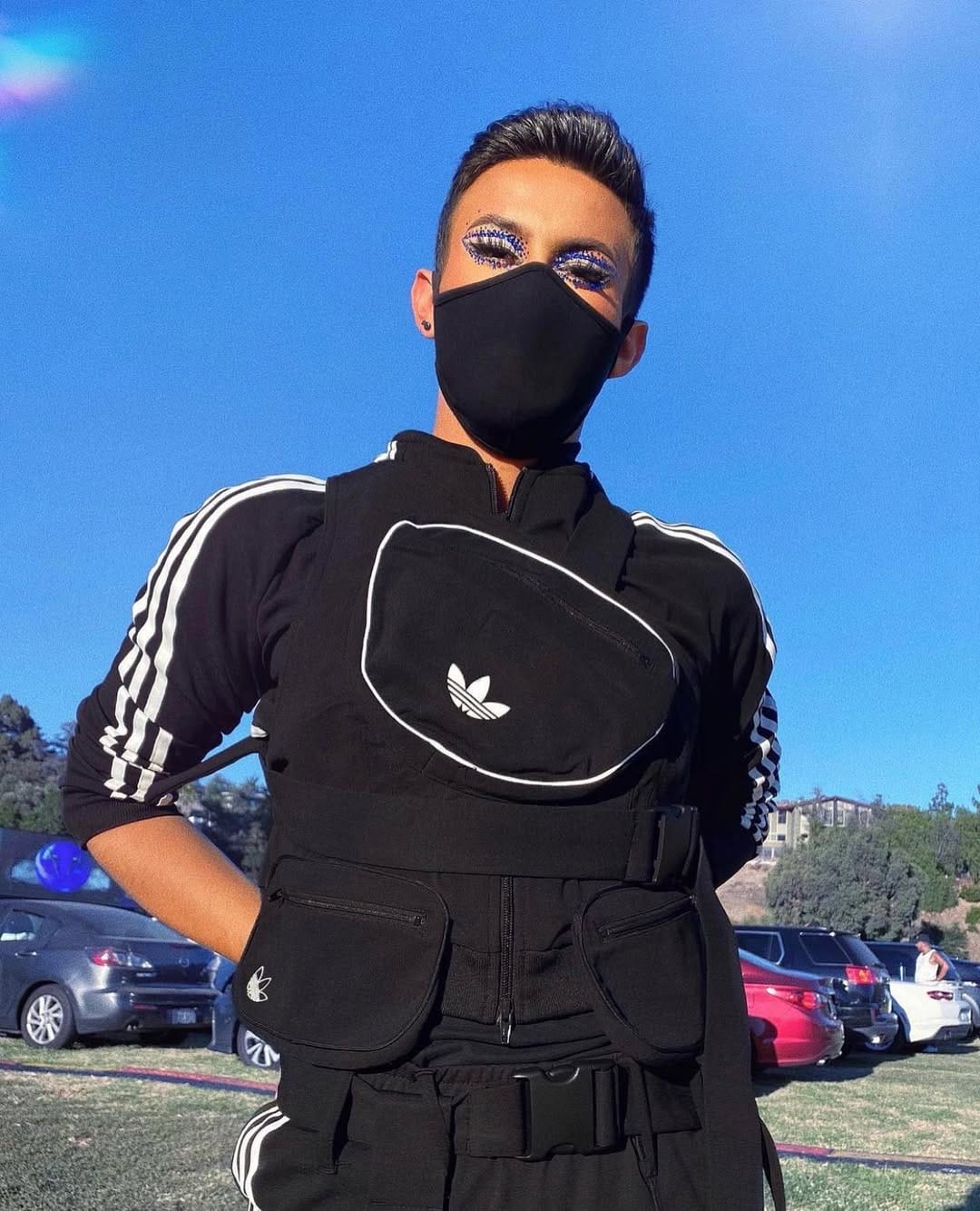 Post 6 by Roger O. | Mexican Makeup Artist♡ on Instagram (carousel)